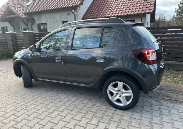 Dacia Sandero cena 35700 przebieg: 59664, rok produkcji 2016 z Malbork małe 781